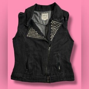 Dolled Up Y2K Metal Studded Black Rocker Denim Vest Size Large